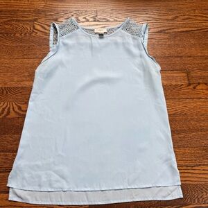 LOFT Light Blue Lace Shoulder Sleeveless Blouse Size Small